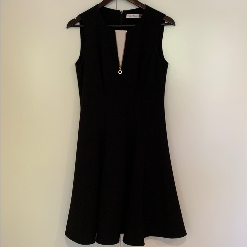 👗Calvin Klein black A-line sleeveless dress 👗